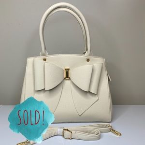 {SOLD} Crossi New York crossbody